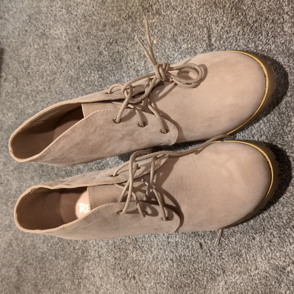 Lace up heeled ankle boots
